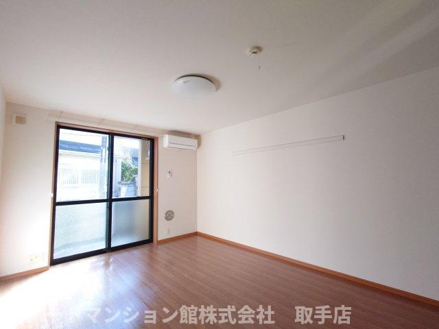 パークヒルズの居間・リビング