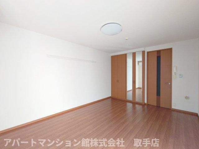 パークヒルズの居間・リビング