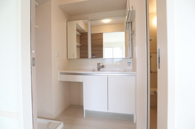 【洗面所】 | グランセゾン