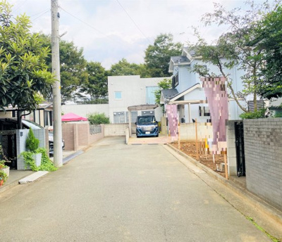 【前面道路含む現地写真】 | 柏町4丁目　全1棟