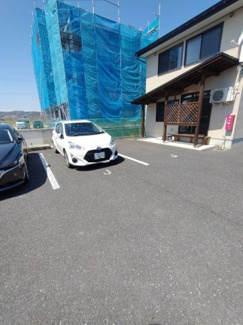 【駐車場】