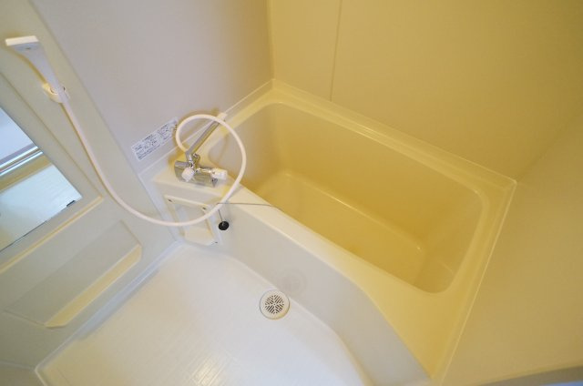 甚樹園マンション弐番館の浴室