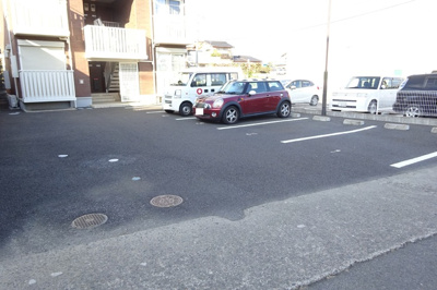 【駐車場】 | CO-MIKAラウム館