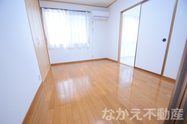 【寝室】 | 落ち着いて過ごせるお部屋なので、寝室にいかがでしょうか