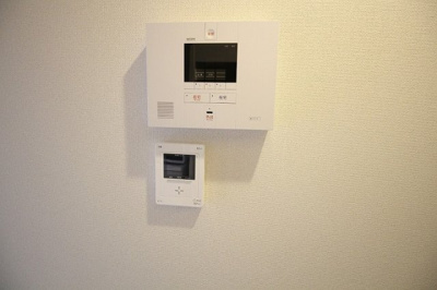 【設備】 | クレイノ梅香 | モニター付きインターホン
