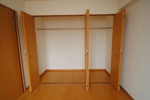 ＧＲＥＥＮ　ＨＩＬＬＳ津福の収納