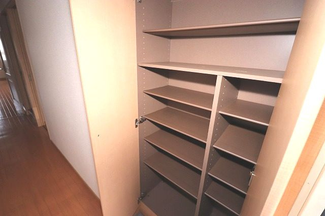 リヴィエール大高の収納