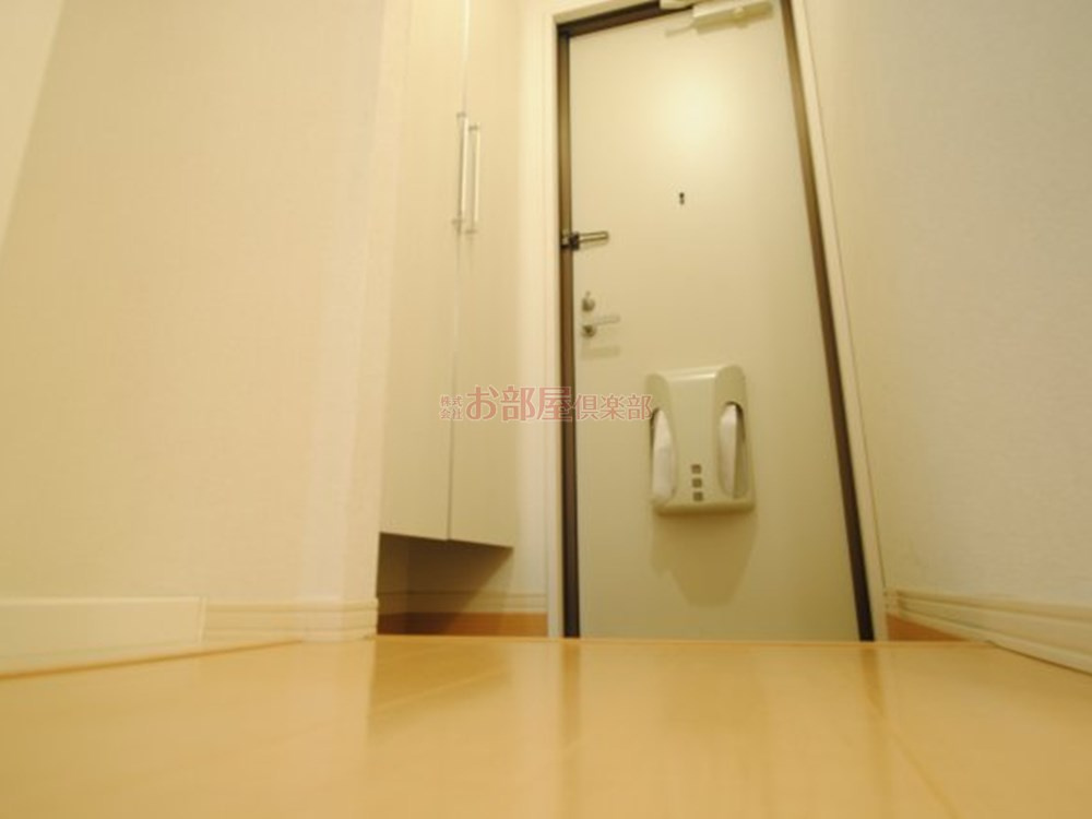 カトルセの玄関|収納もある玄関です