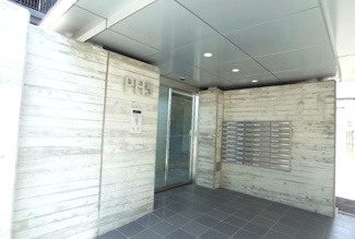 【エントランス】