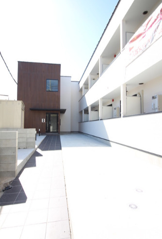 ベルリネッタのエントランス|落ち着いたエントランスです