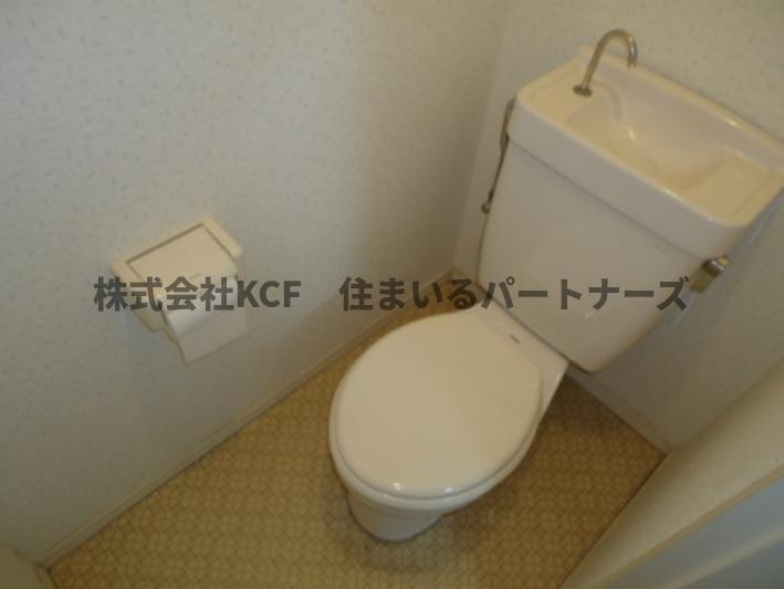 フラワービレッジのトイレ|落ち着いた色調のトイレです