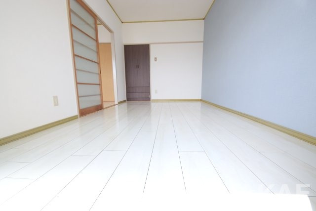 【寝室】 | ゆったり過ごせるリビングです