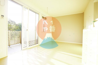 【居間・リビング】 | グレイスB | 内装も綺麗ですね