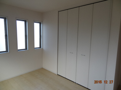 【その他】 | さいたま市緑区松木1丁目　敷地37坪・建物31坪の駐車2台の中古住宅 | コンパクトで使いやすい洋室です