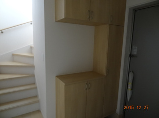 【その他】 | さいたま市緑区松木1丁目　敷地37坪・建物31坪の駐車2台の中古住宅 | きれいな玄関です