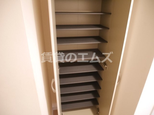 【収納】 | Ｍａｒｑｕｉｓｅ　Ｔａｋａｍｉｙａ | Ｍａｒｑｕｉｓｅ　Ｔａｋａｍｉｙａのシューズボックス