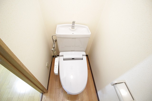 ソワール西秦Iのトイレ|ゆったりとした空間のトイレです