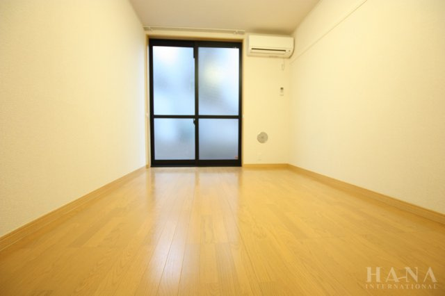 レオパレスエクセルアークの居間・リビング|実際のお部屋には家具家電はついておりません。