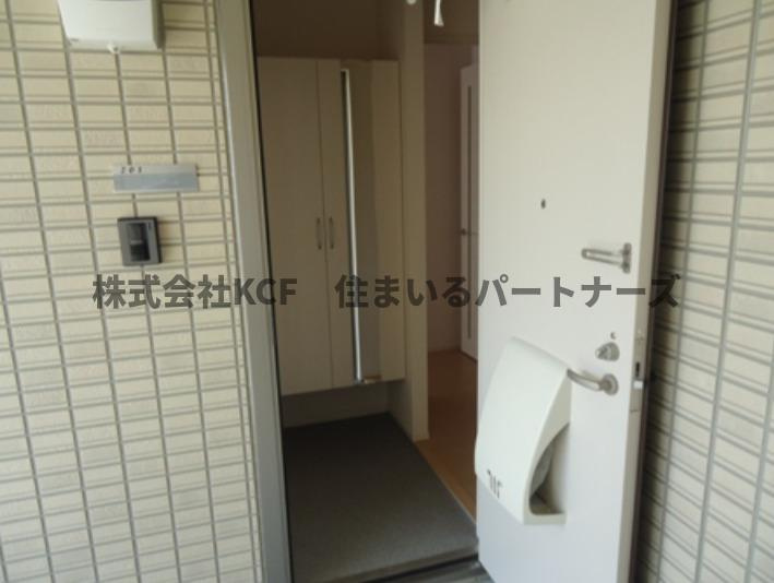 ランプロンの玄関|収納もある玄関です