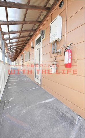 カーサ和幸【キャッシュバック対象物件】のエントランス|落ち着いたエントランスです