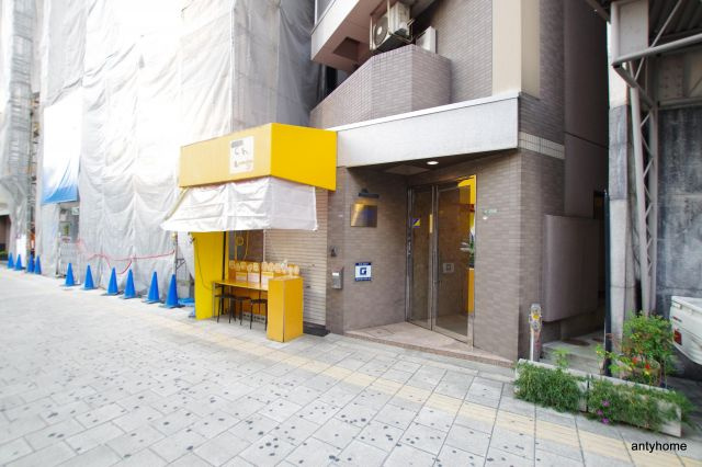 アール南森町　仲介手数料無料のエントランス