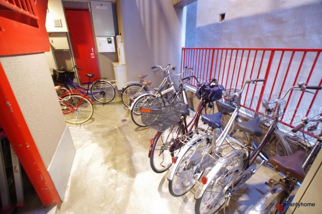 アール南森町　仲介手数料無料の駐車場