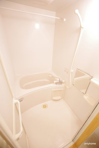 アーデン江坂3　仲介手数料無料の浴室