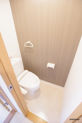 アーデン江坂3　仲介手数料無料のトイレ