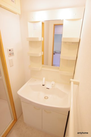 アーデン江坂3　仲介手数料無料の洗面所