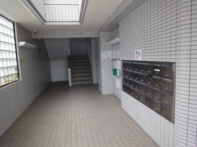 【エントランス】 | ジョイフル東野