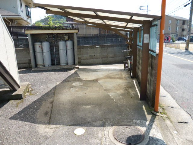 コーポラスワタナベのその他共用部分|自転車置き場