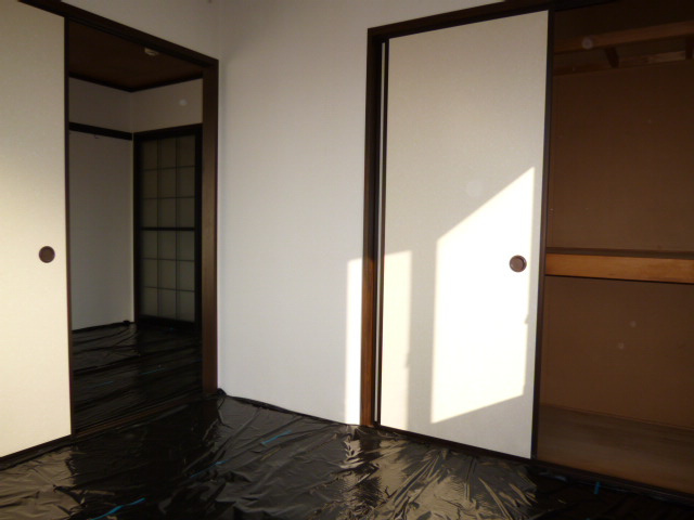 コーポラスワタナベの寝室|和室