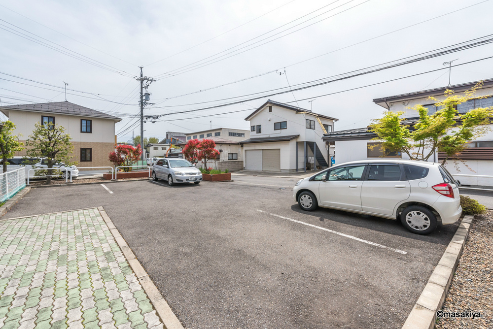 プラムタウン・かつたの駐車場|駐車場
