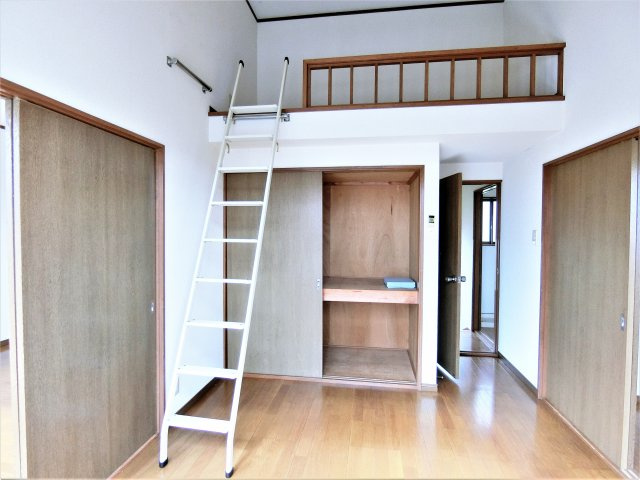 大網白里市南横川アパートの内装