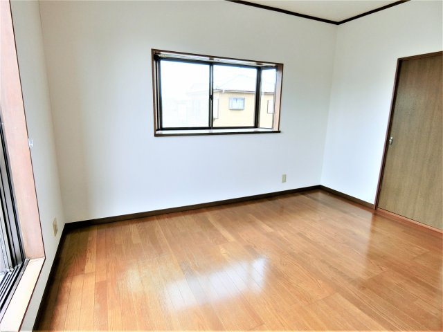 大網白里市南横川アパートの洋室