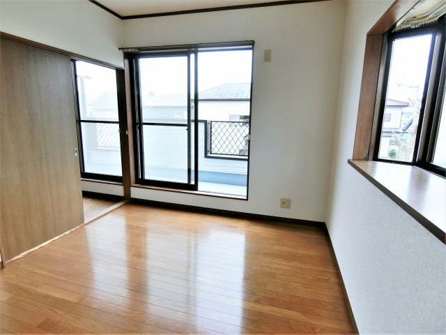 大網白里市南横川アパートの洋室