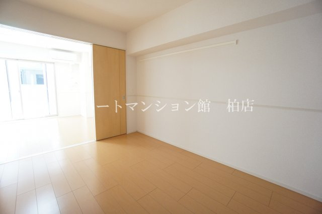 ベルフィオーレ千代田の洋室