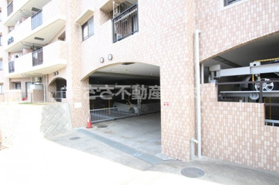 【駐車場】 | ベルシヤトゥ八王子台町