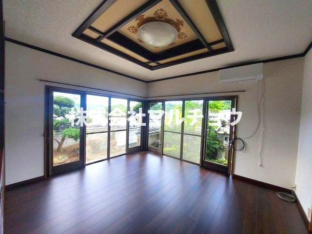 朝来一戸建の洋室|スタンダードな洋室です