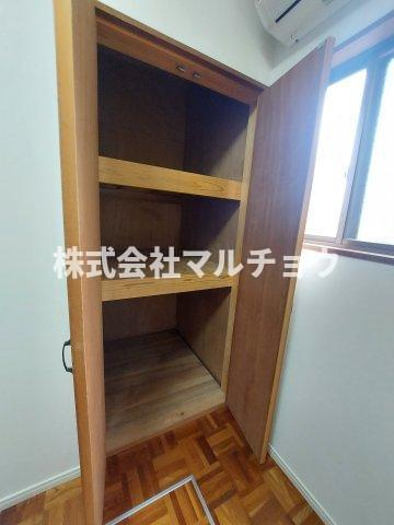 朝来一戸建の収納|たっぷりとした収納スペースです