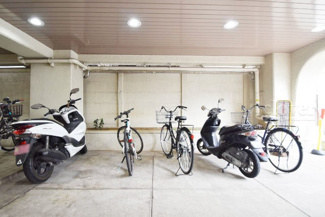 【その他共用部分】 | 駐輪場　バイク置き場