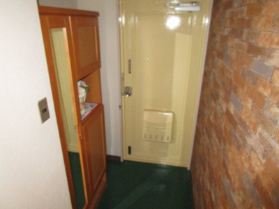 【玄関】 | コーポ王赤