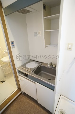 クオリティ宝塚のキッチン