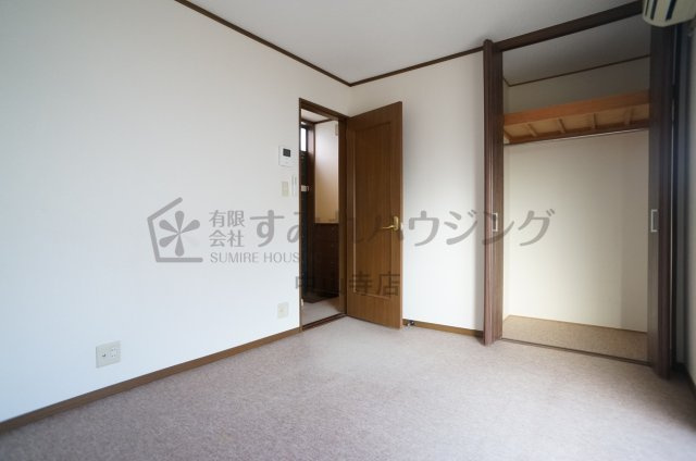 クオリティ宝塚の寝室