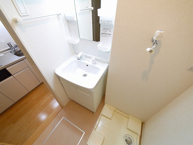 イリーデⅠの洗面所|コンパクトで使いやすい洗面所