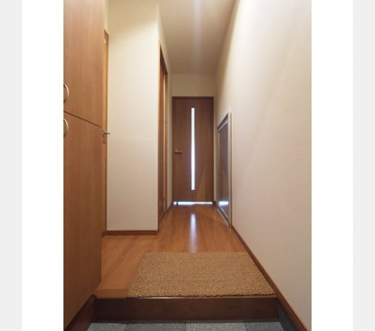 【玄関】 | ADONIS COURT | ゆったりとした玄関です