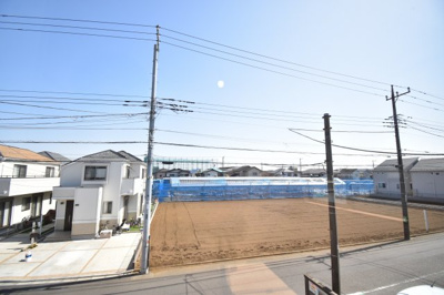 【展望】 | 小平市小川町2丁目　中古戸建　未使用 | 武蔵野の緑を存分に楽しめるのは、低層住宅地域ならではの眺望。夜は星空を見ながらご家族で語り合いを…