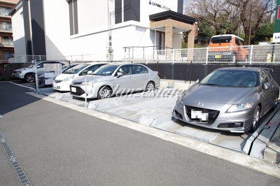 【駐車場】 | スタイリオ妙蓮寺 | ☆敷地内駐車場完備☆