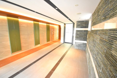 【エントランス】 | フォーリアライズ天神橋ルーチェ | ゆとりのあるエントランスです