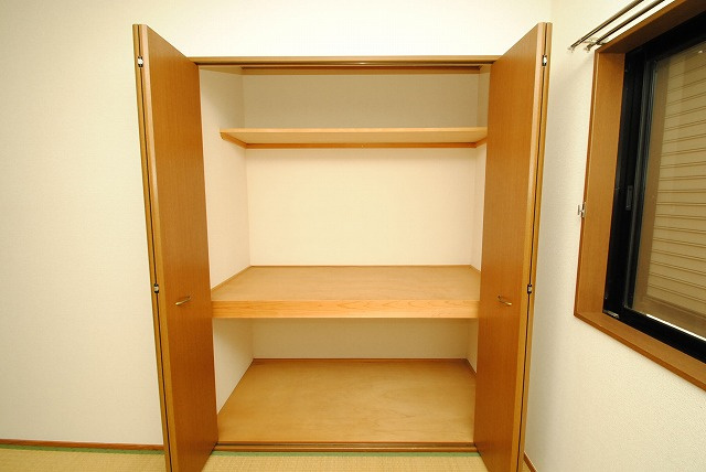 ＲＡ長門石の収納|同物件類似写真